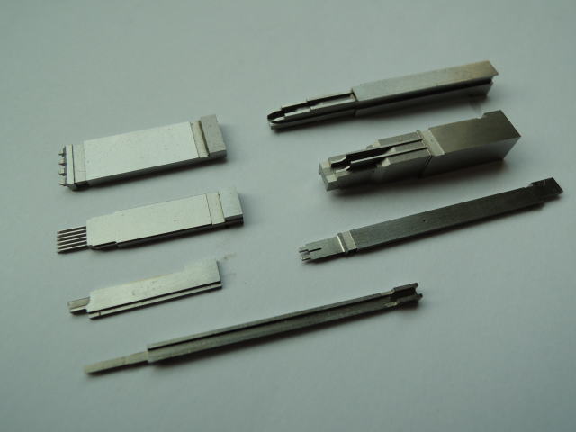 ���^�������H